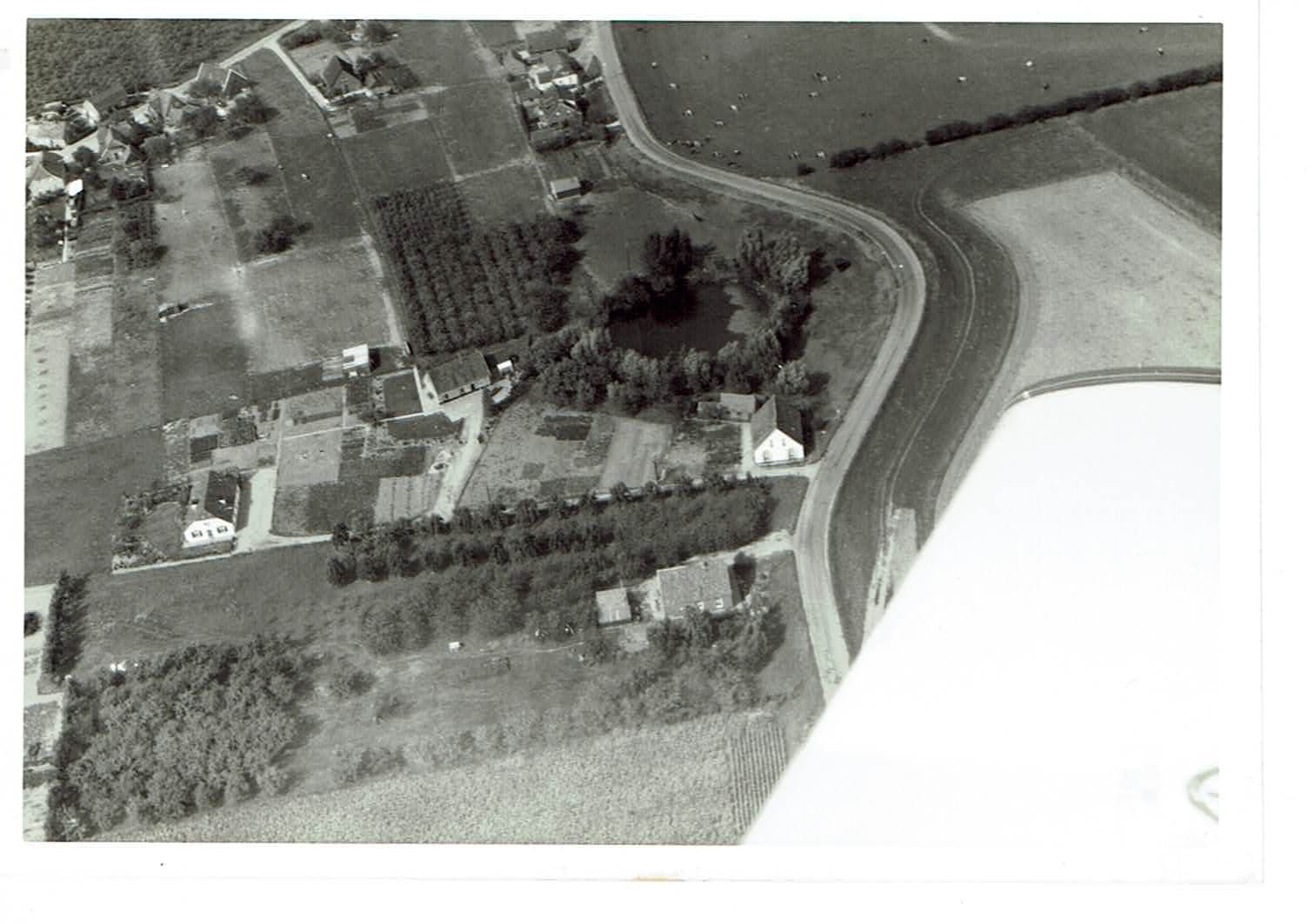 1975 Aerdt Luchtfoto Gerregat