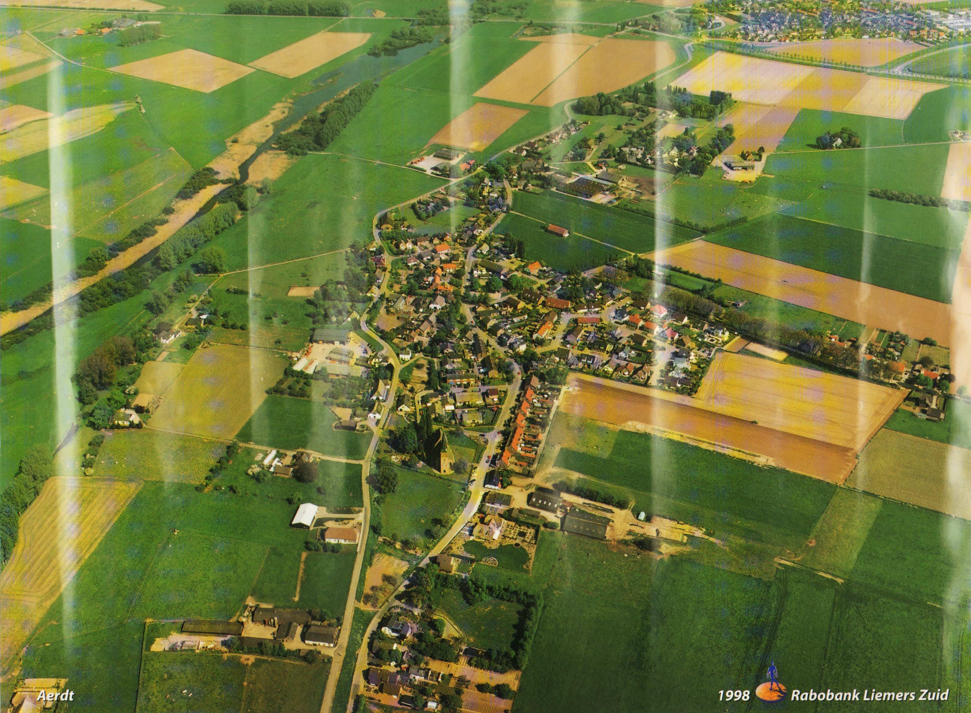 Aerdt Luchtfoto Dorpskern En Velden