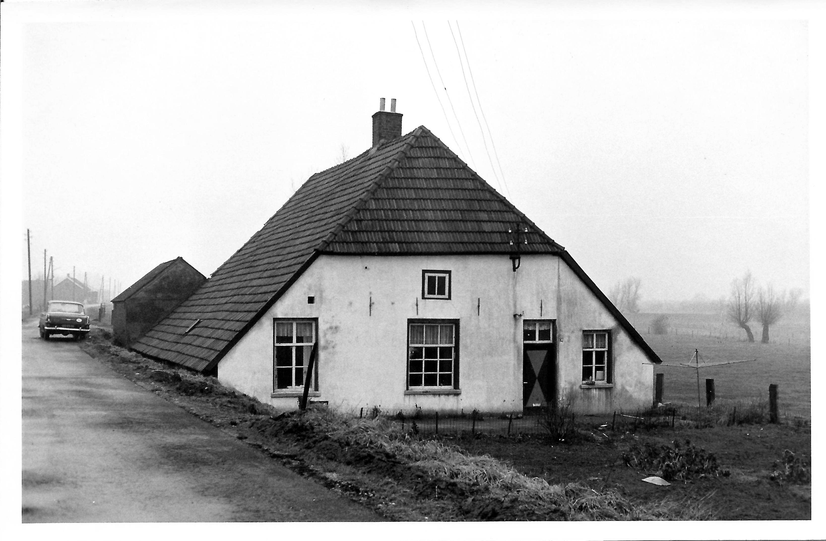Aerdtsedijk 38 Aerdt Afgebrand 08 08 1971