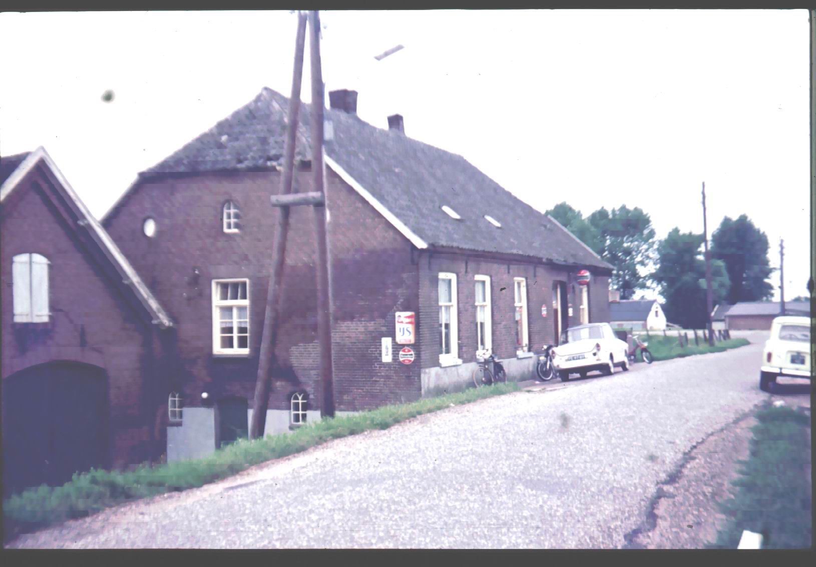 Cafe Van Bernardus Luub Pannerdensedijk Collectie HKR